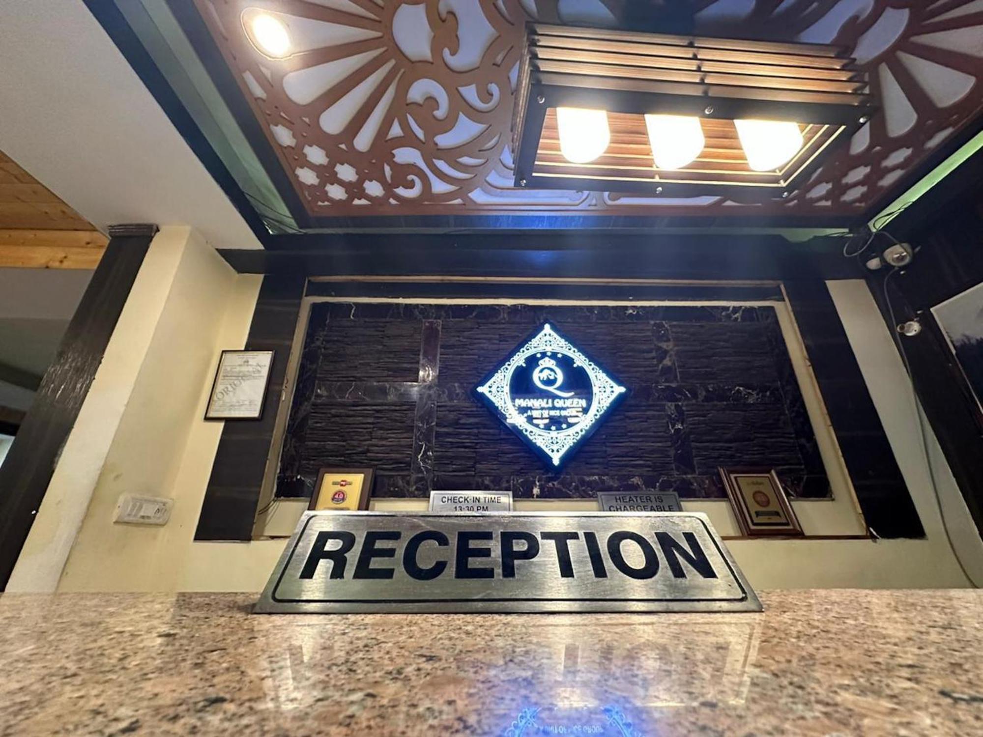 Hotel Manali Queen Kültér fotó