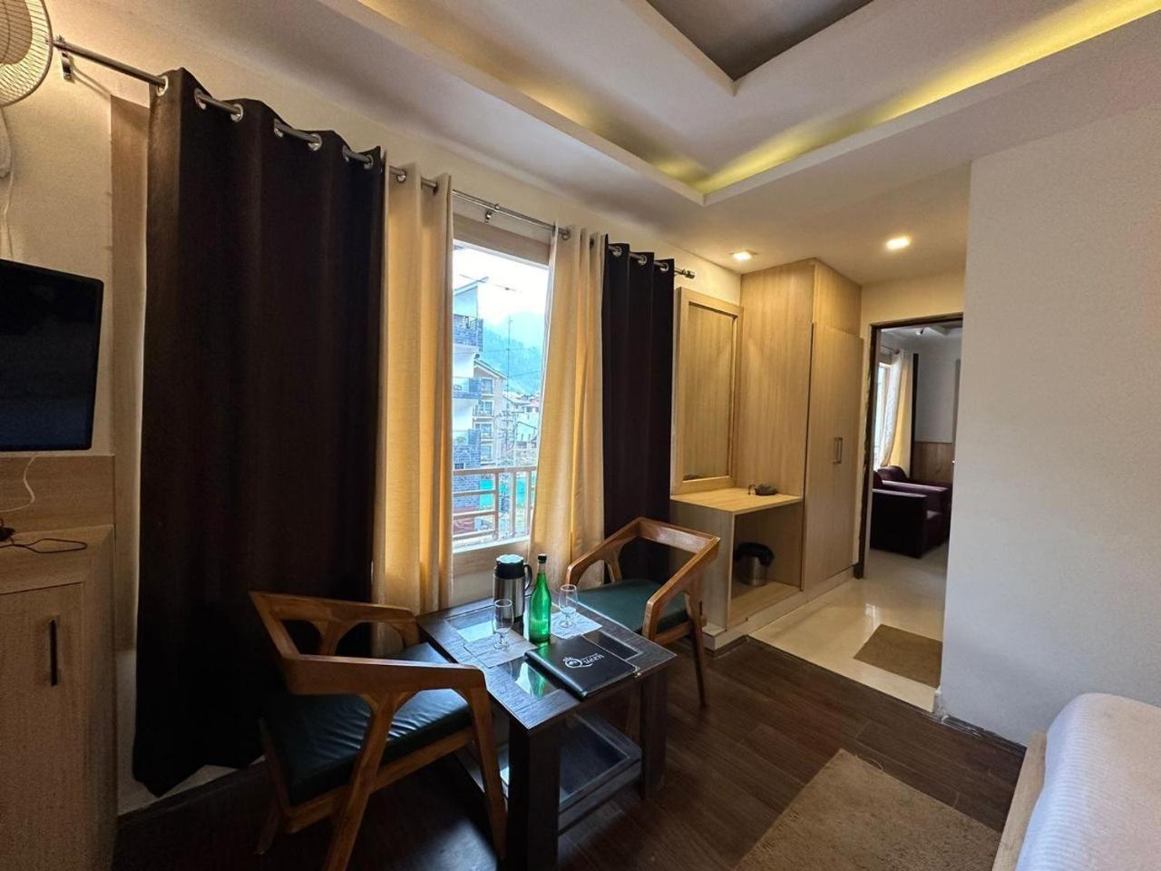 Hotel Manali Queen Kültér fotó