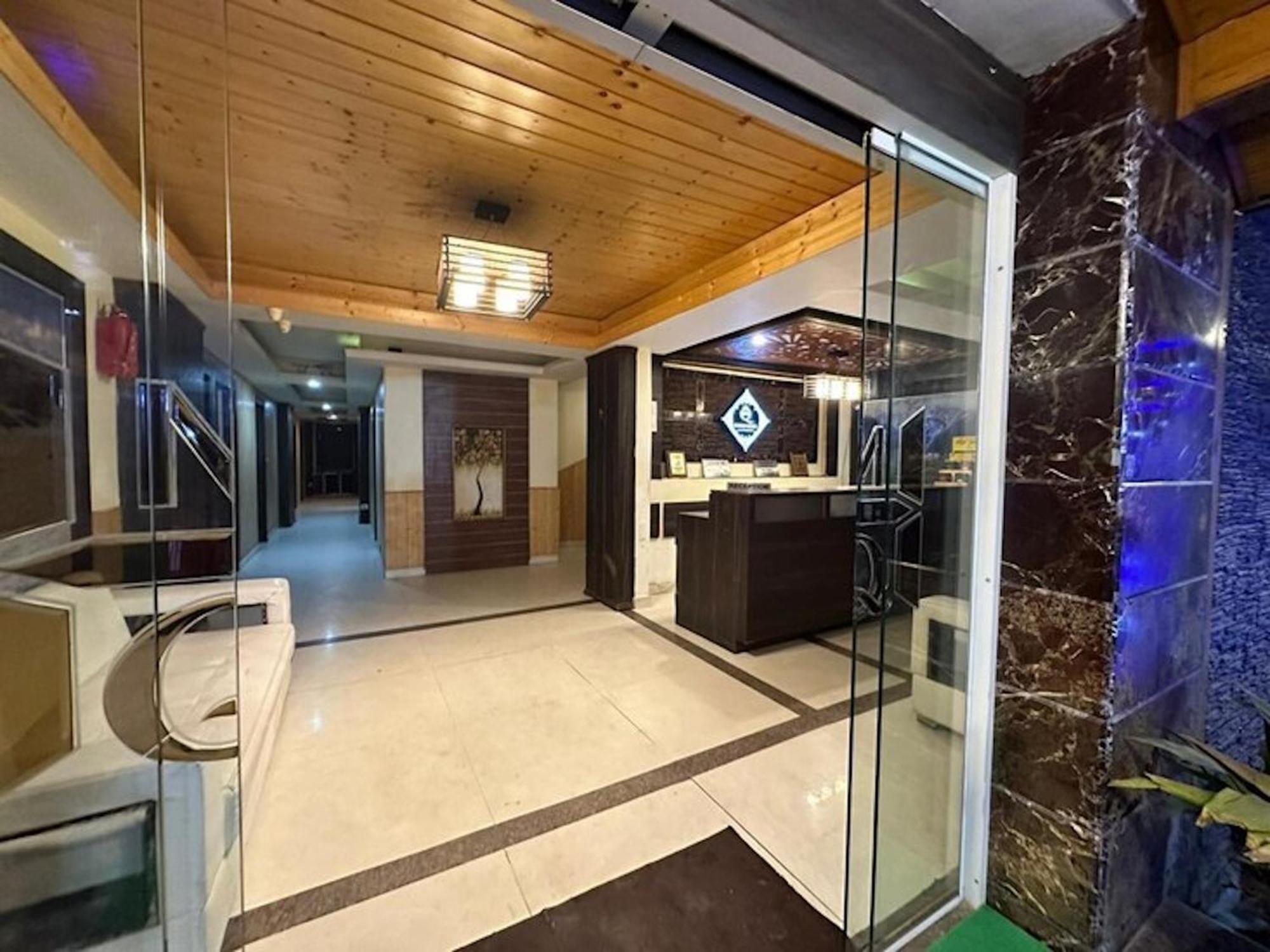 Hotel Manali Queen Kültér fotó